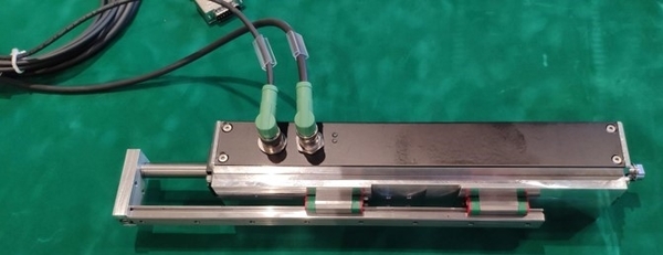 Example: the NLi120X version with antirotation mechanics